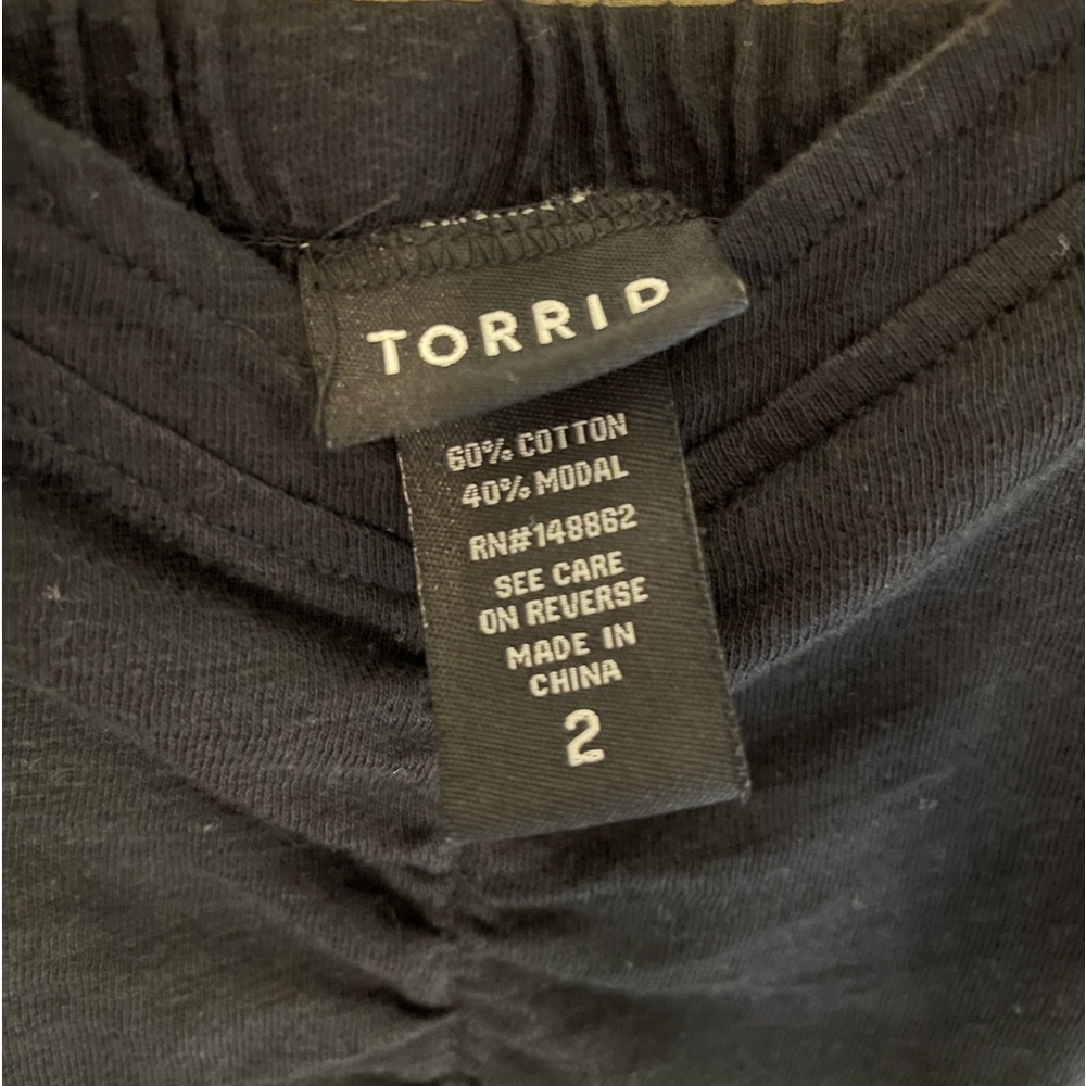 Torrid Babydoll Knit Eyelet Embroidery Hem Cinched Front Top Black - Picture 7 of 7